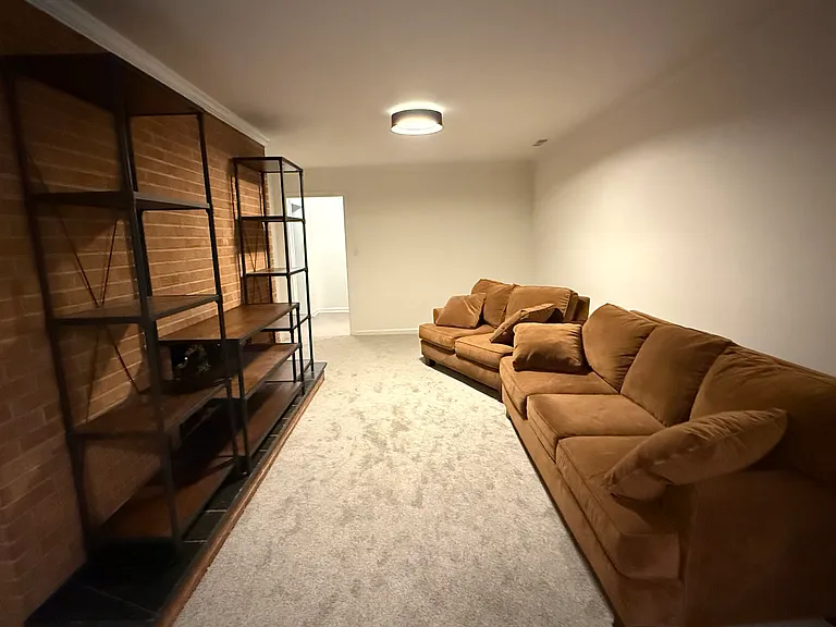 503 Carrsbrook Dr — Photo 3