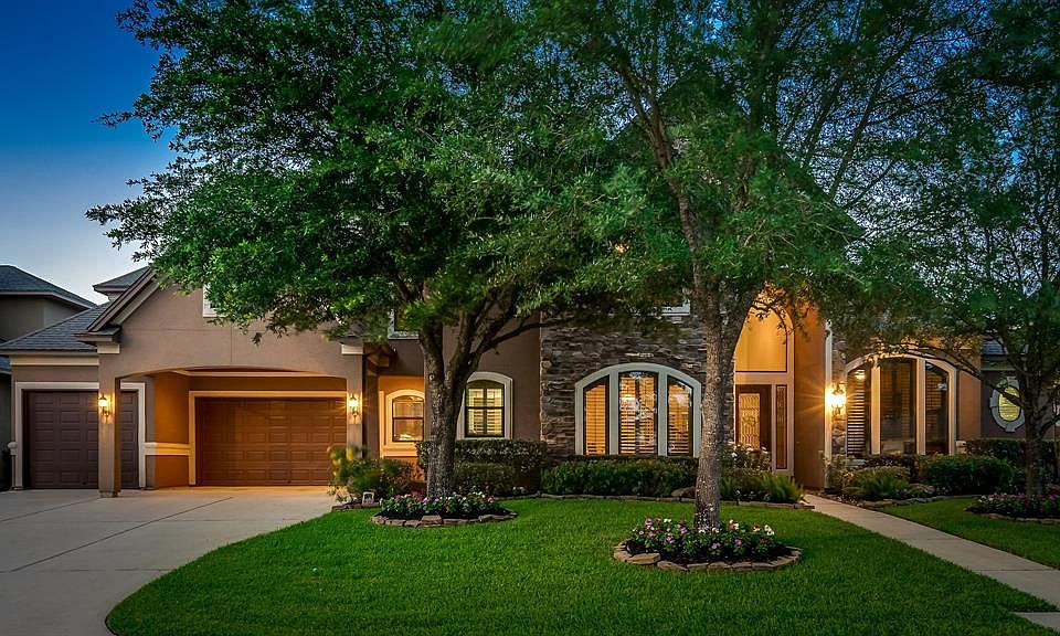 Welcome home to 13830 Nathan Ridge!