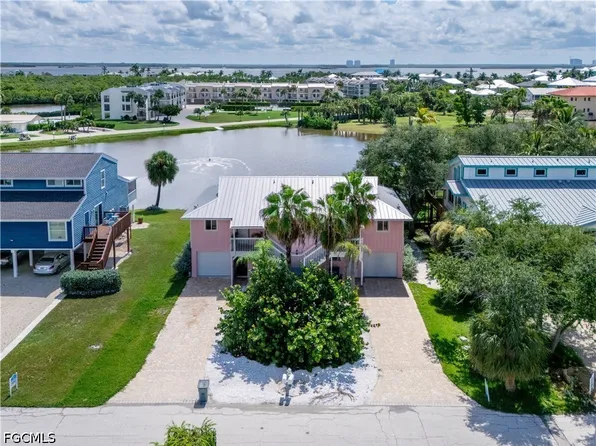 21691/693 Indian Bayou Dr, Fort Myers Beach, FL 33931