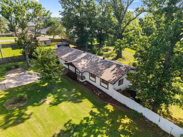 761 Peyton St, Ward, AR 72176