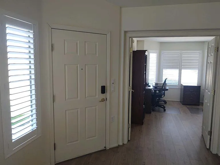 4340 Ironwood Dr — Photo 8
