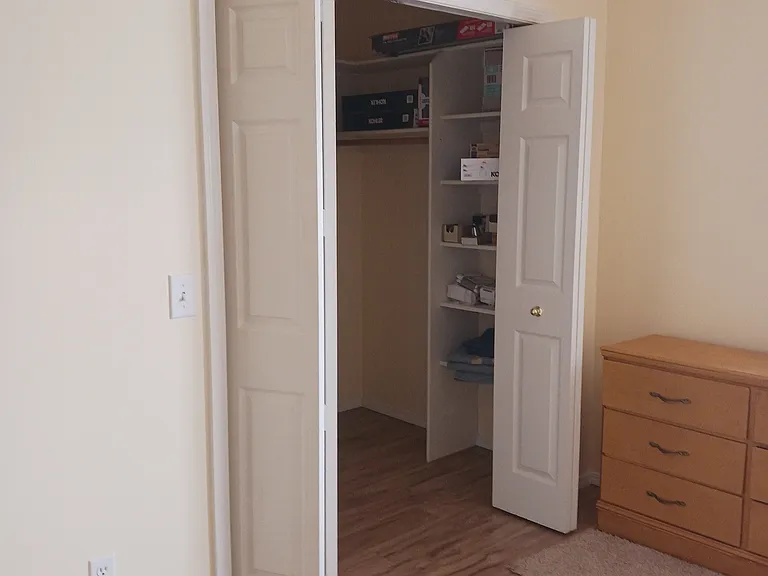 108 Burton St — Photo 25