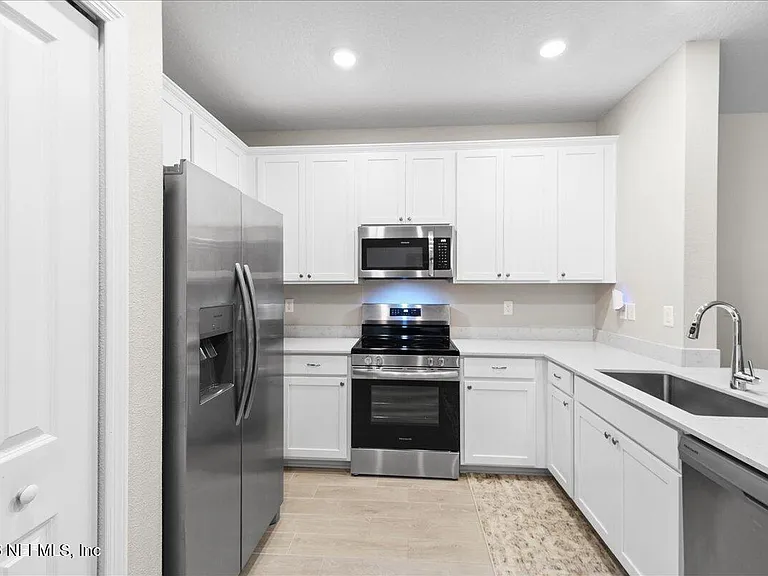 35 Carmella Ct — Photo 7