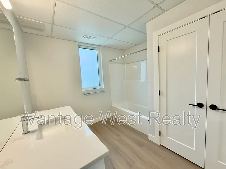 306 Sumac Rd W — Photo 10
