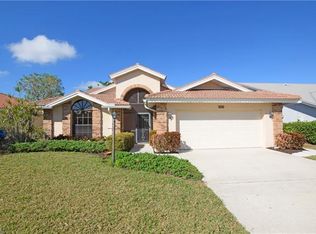 565 Countryside Dr, Naples, FL 34104