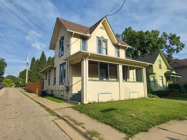 141 Smith Ave, Rockford, IL 61107