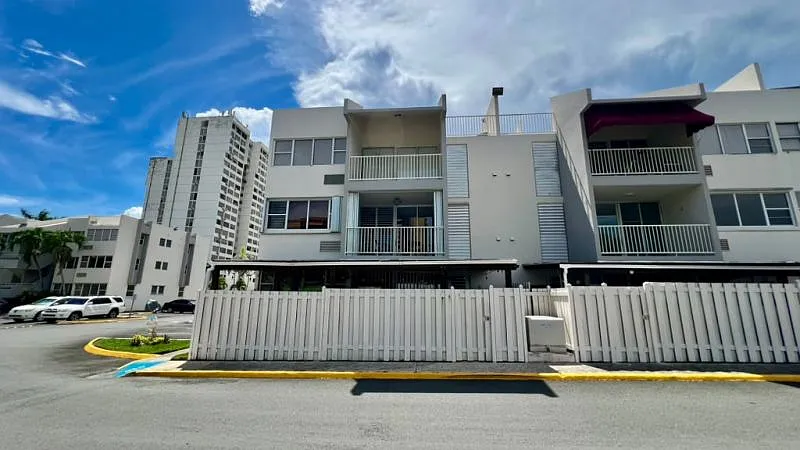 3 bed, 2.0 bath, 1194 sqft, $1,700 — Photo 2