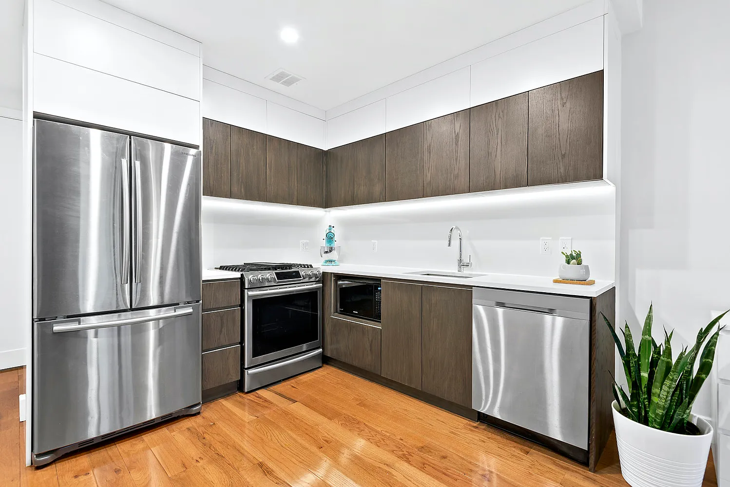2100 Bedford Avenue — Photo 4
