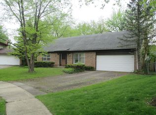 5 Devon Ct, Bolingbrook, IL 60440