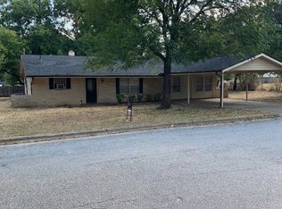 1808 Edgewood Dr, Bridgeport, TX 76426
