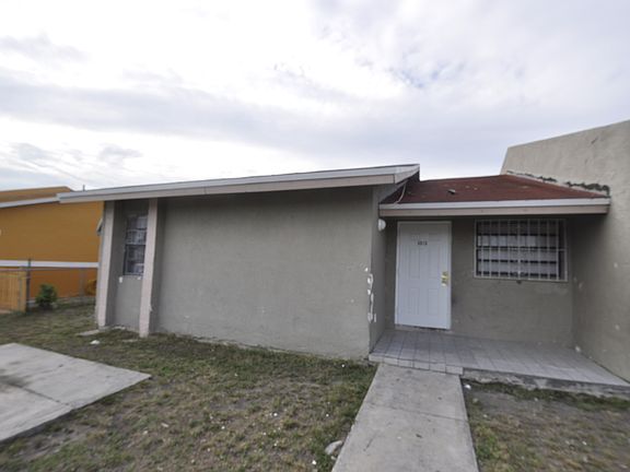 2nd image of 3513 NW 194th Ter