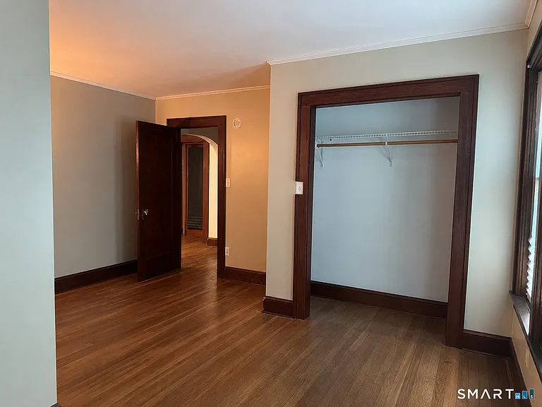 18 Fleetwood Ave — Photo 16