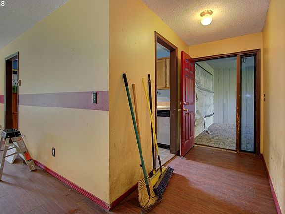 5th image of 1111 NE 322nd Ave