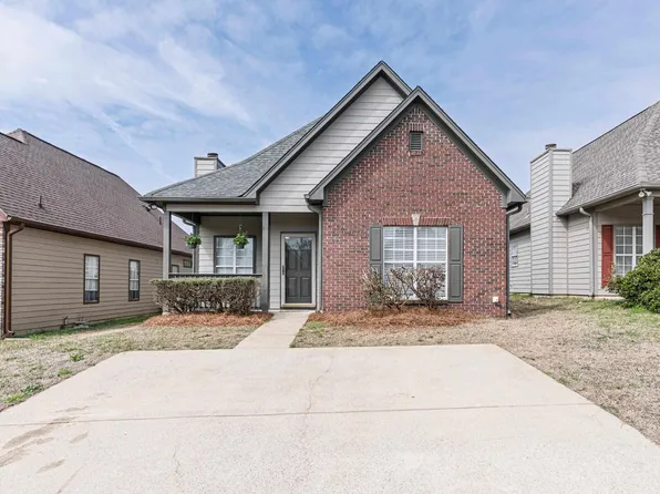 115 Charlton Ln, Calera, AL 35040