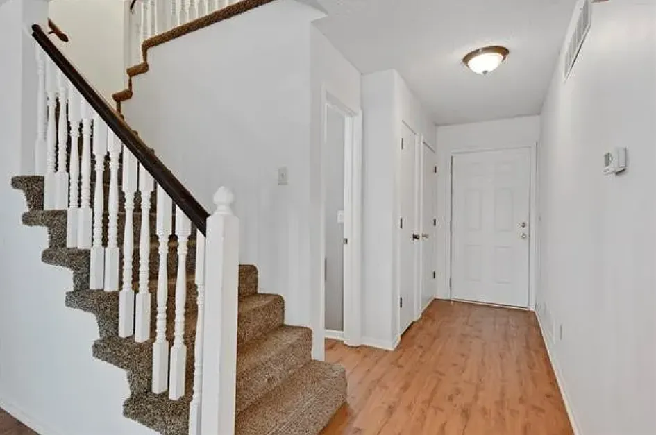 3 bed, 1964 sqft, $2,100 — Photo 4