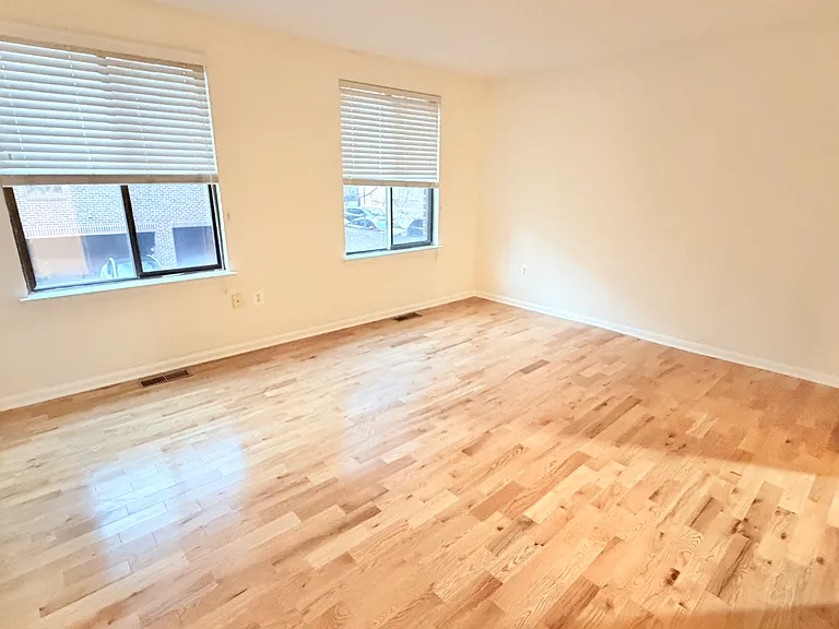 803 Addison St #A — Photo 12