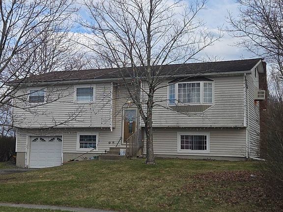 2nd image of 115 Rolling Meadows Rd