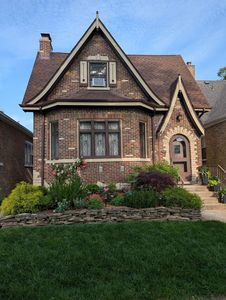 6042 N Mason Ave, Chicago, IL, 60646