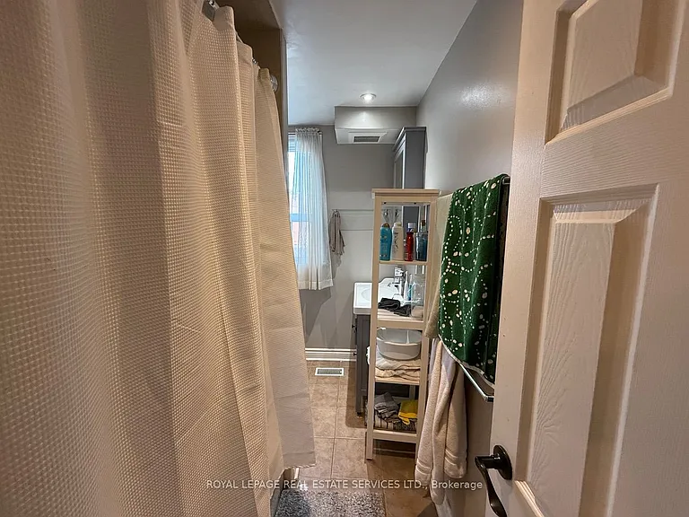 263 Grace St #2 — Photo 5