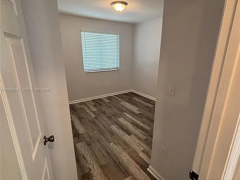 14042 NE 2nd Ave #14042 — Photo 13