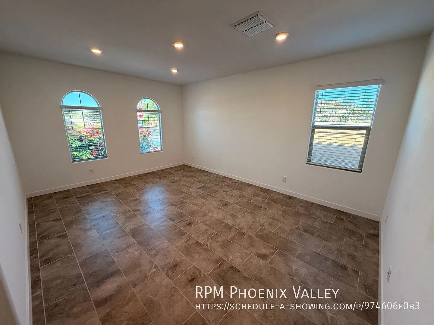 Spacious Rental 4-Bedroom Home in Marley Park Surprise, AZ! — Photo 4