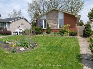 63 Cardinal Dr, Hamilton, ON L9A 4H6