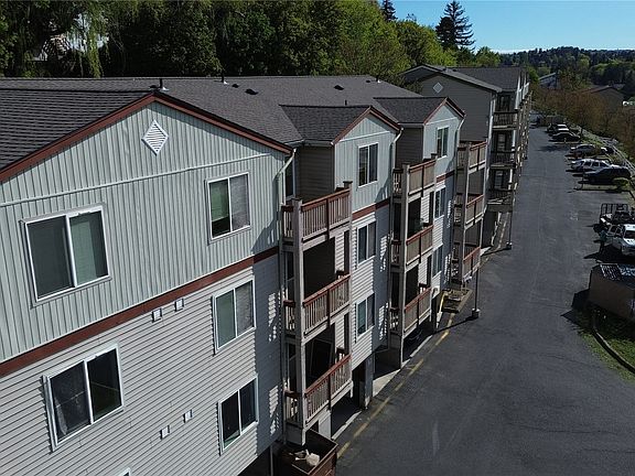 4th image of 620 NE Kamiaken Street
