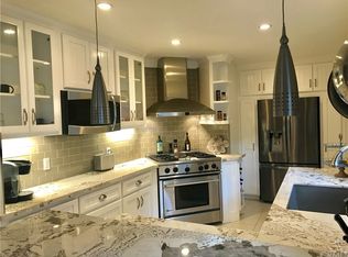 38 Sicilian Walk, Long Beach, CA 90803