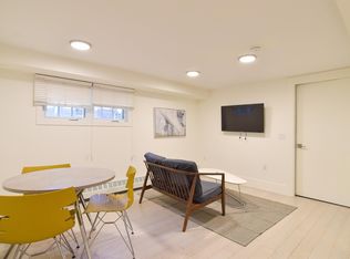 1425 Haro St #2, Vancouver, BC V6G 1G2