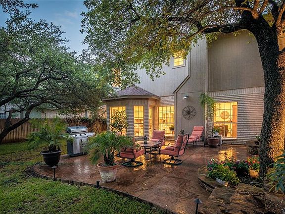 3rd image of 1308 Nightingale Dr