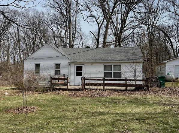 20419 Woodmar St, Lowell, IN 46356