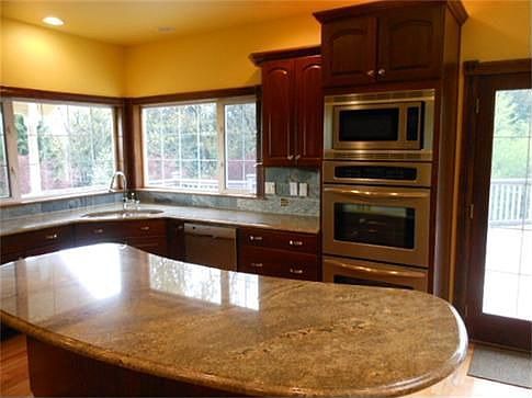 Spacious Kitchen