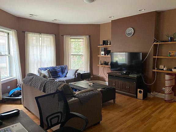 4th image of 6816 N Ashland Blvd APT 2C