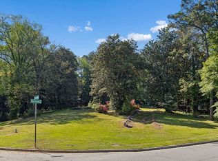 549 Broadland Rd NW, Atlanta, GA 30327
