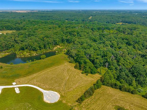 2nd image of 233 Big Creek Valley Dr