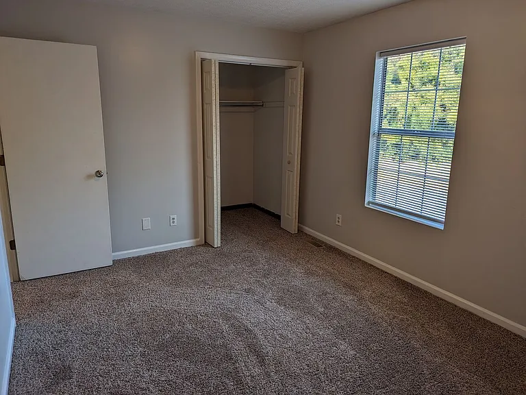 2325 Old Forest Rd — Photo 12