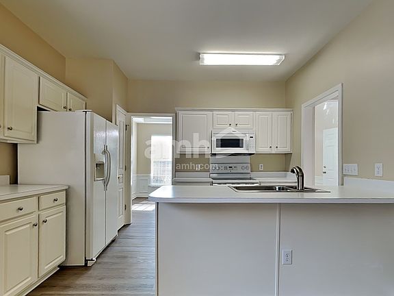 4th image of 8510 Heron Glen Dr