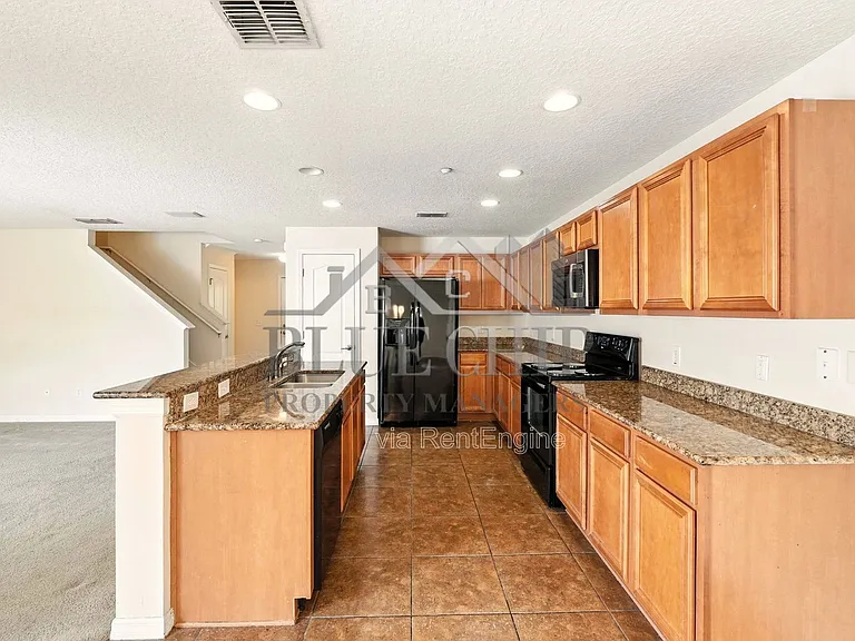 13800 Golden Russet Dr — Photo 14