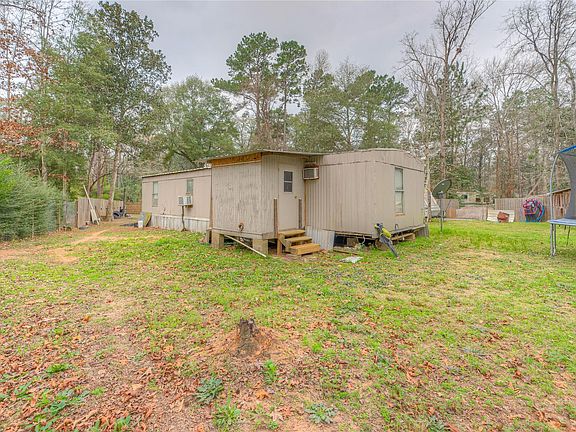 5th image of 713 Garrett Rd