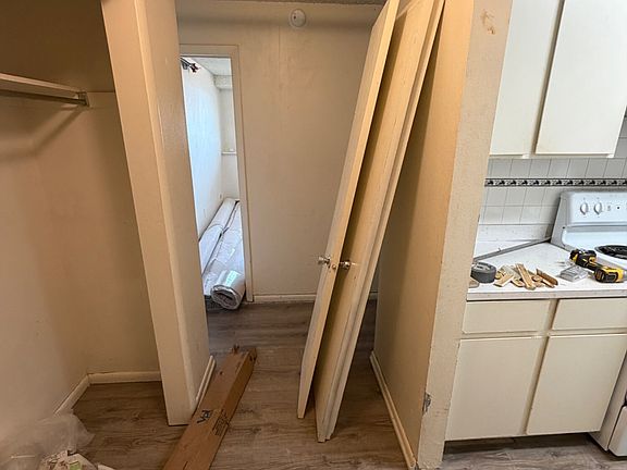 5th image of 2310 E Garfield St APT A8