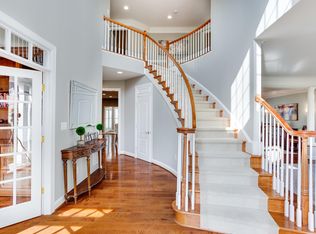 2606 Pruitt Cir, Edgewater, MD 21037