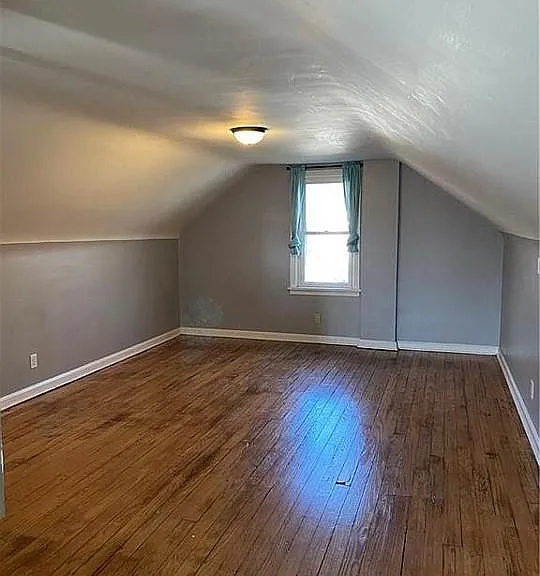 1101 15th St NE — Photo 14