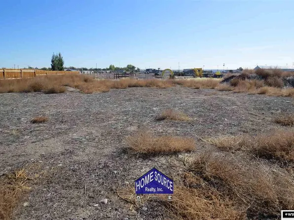 813 Tundra Dr, Riverton, WY 82501