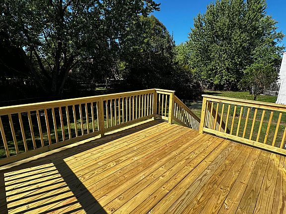 3rd image of 2839 Continental Dr