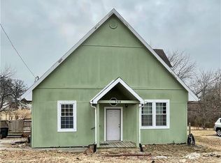 706 E Connie St, Lansing, KS 66043