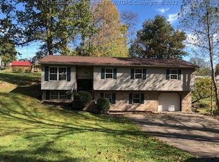 1012 Oakwood Rd, Culloden, WV 25510