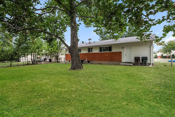 11374 Geneva Rd — Photo 9