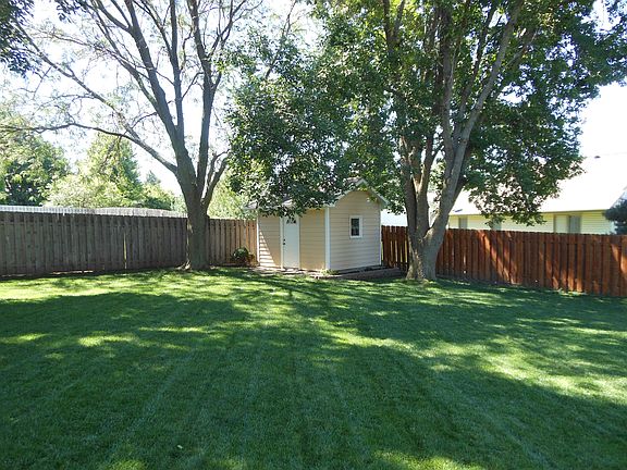 4th image of 5909 S 72nd St