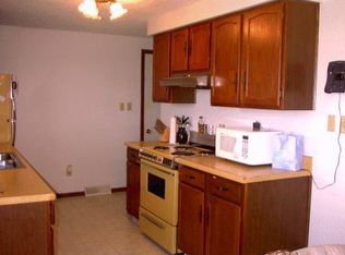 1332 Albert St, Crookston, MN 56716