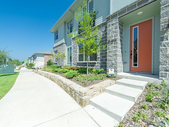 2nd image of 1540 Navasota Trl